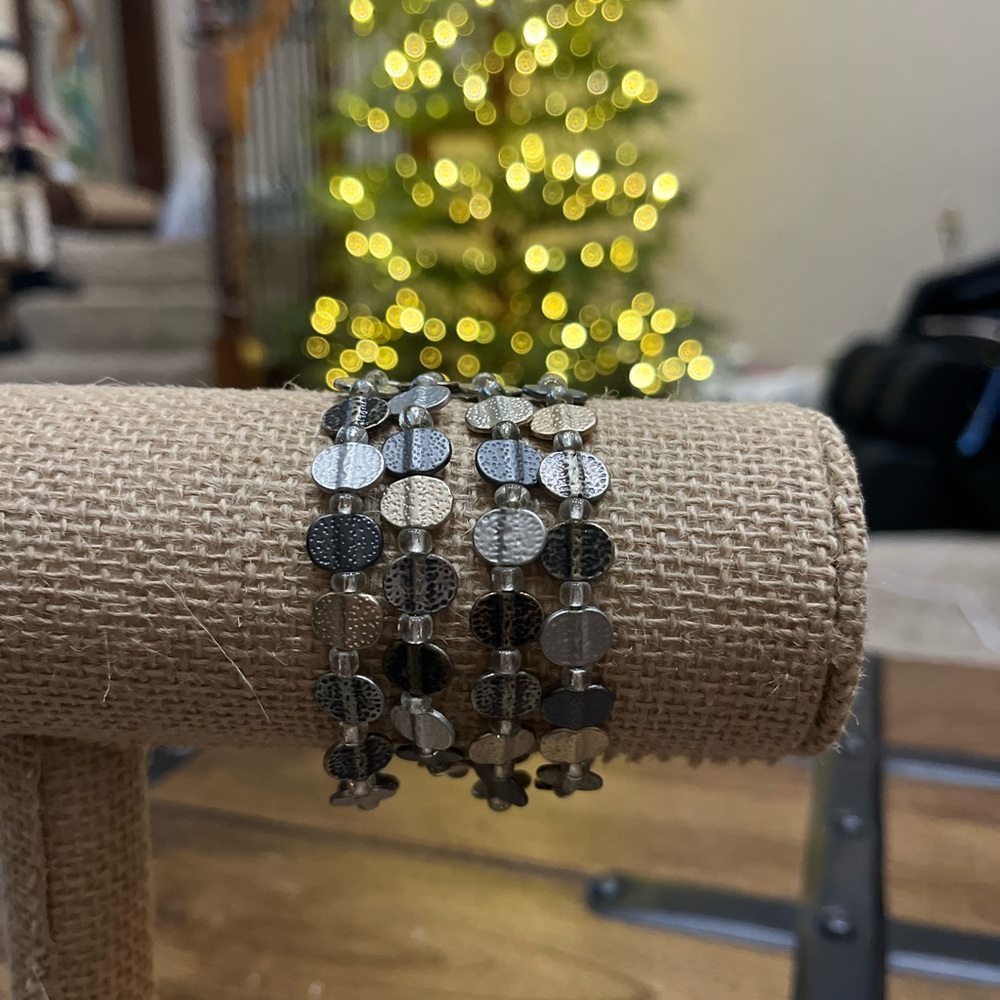 Elegant Silver and Black Beaded Bracelet